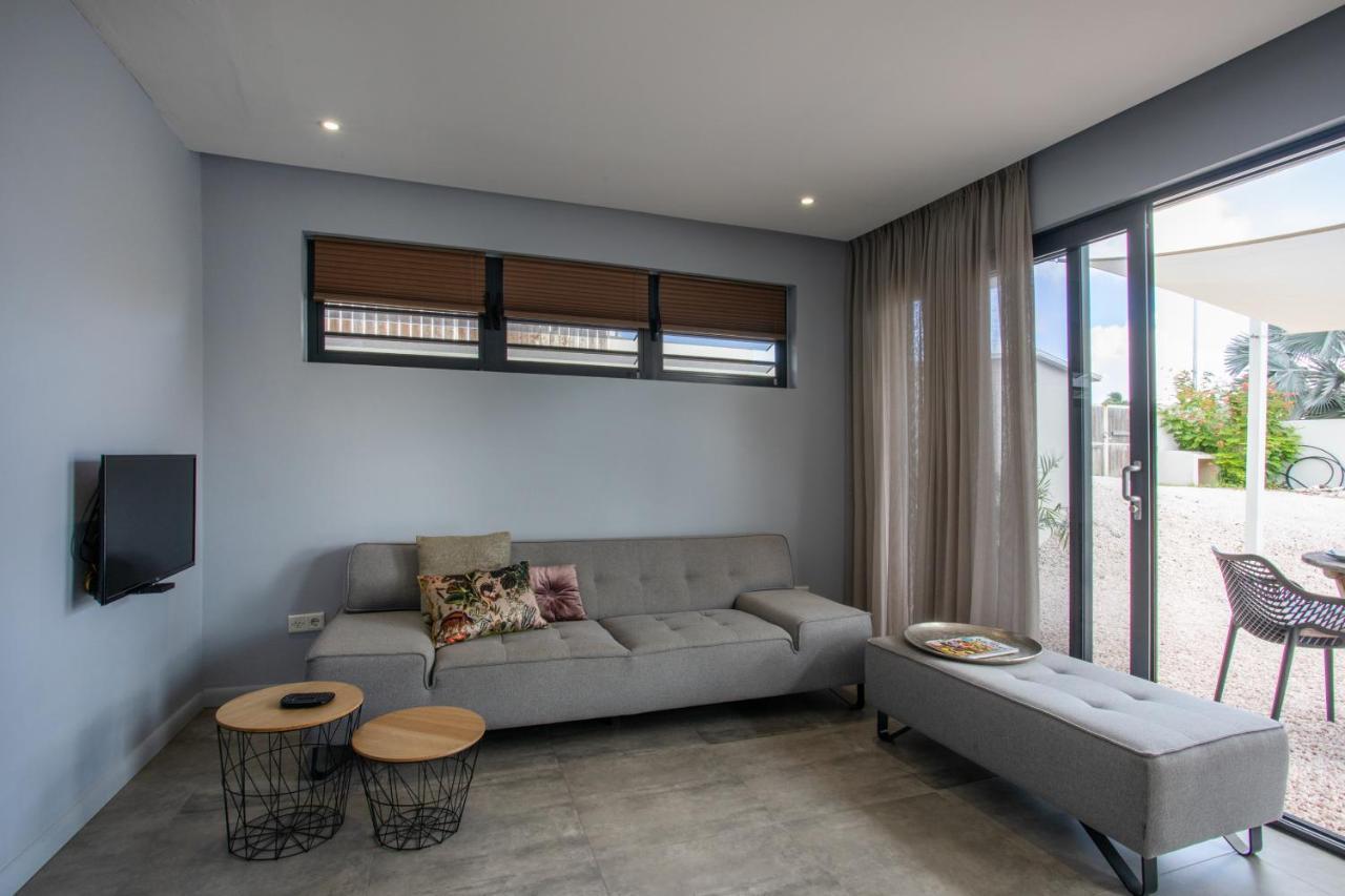 Indigo Apartments & Suites - 'Adults Only' Jan Thiel Exteriör bild